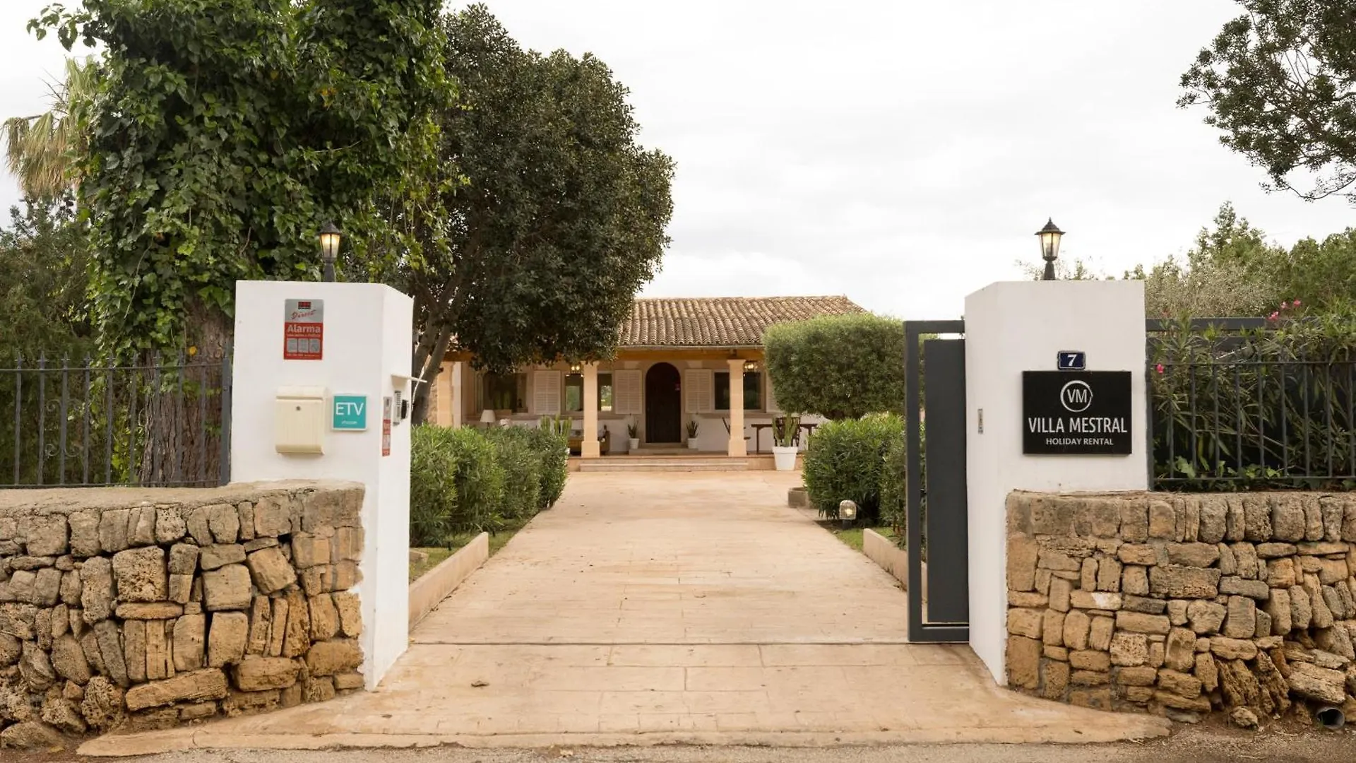 Villa Mestral Alcúdia 0*,